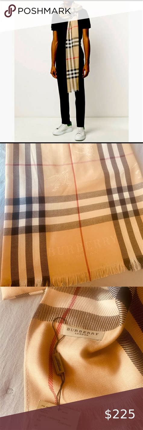 burberry scarf pq beetroot|Burberry wool scarf.